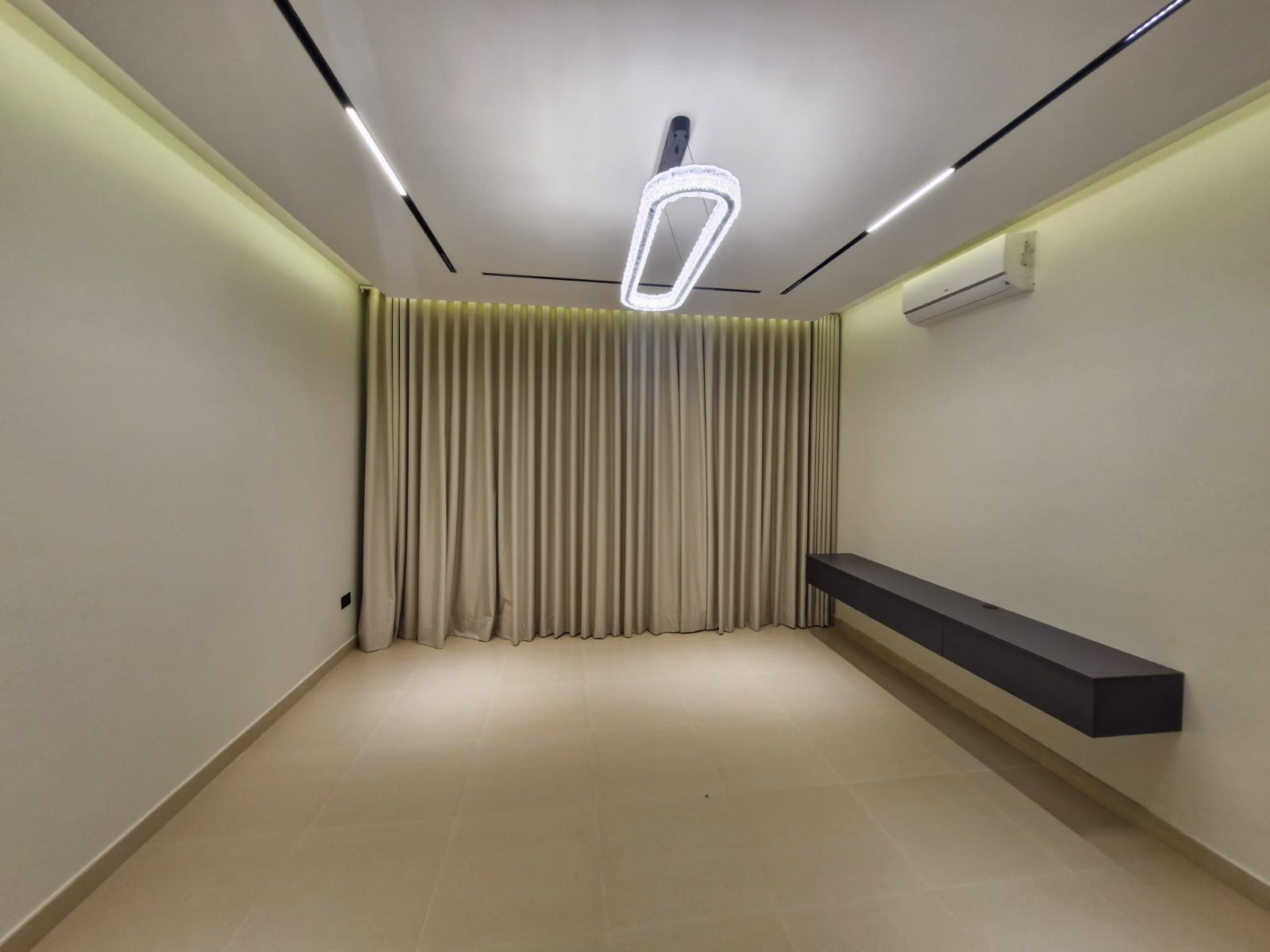 🏡 Luxury Villa in Sedra – Roshn  ✨ 300 m² Modern Villa | Elegance Meets Functionality 🛋️ Semi-Furnished | Smart Living